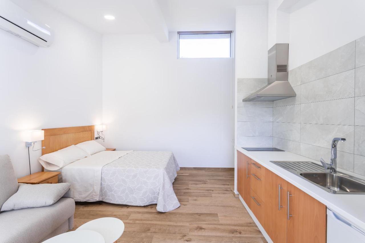 Hotel Donas E Cabaleiros Boqueixon エクステリア 写真